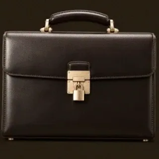 Locked leather briefcase — Red Lion